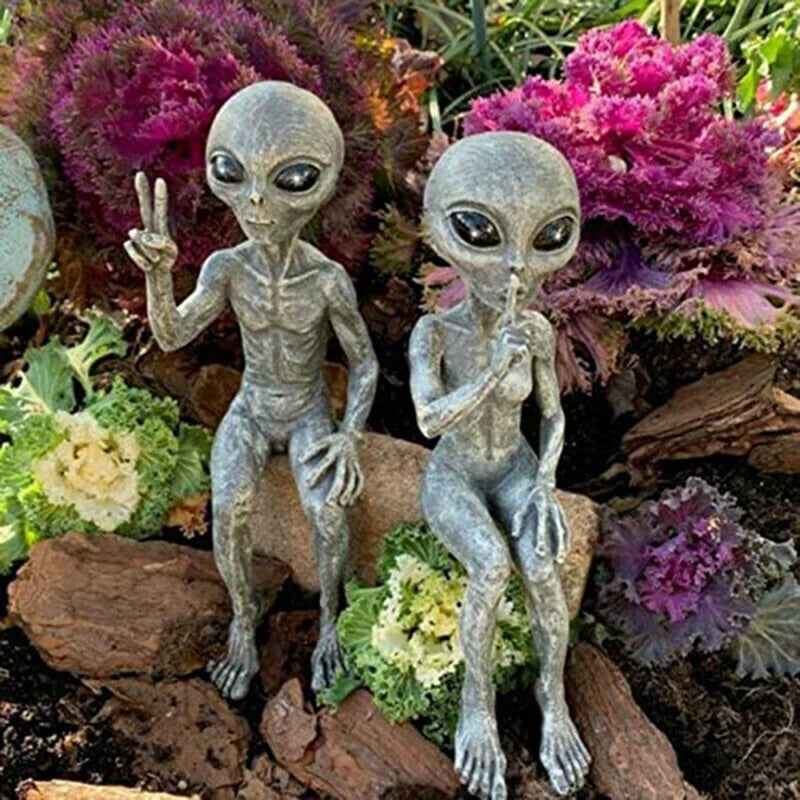New Outer Space Alien Accessories Statue Martians Garden Figurine Set For Courtyard Ornaments Home Indoor Outdoor Decoration