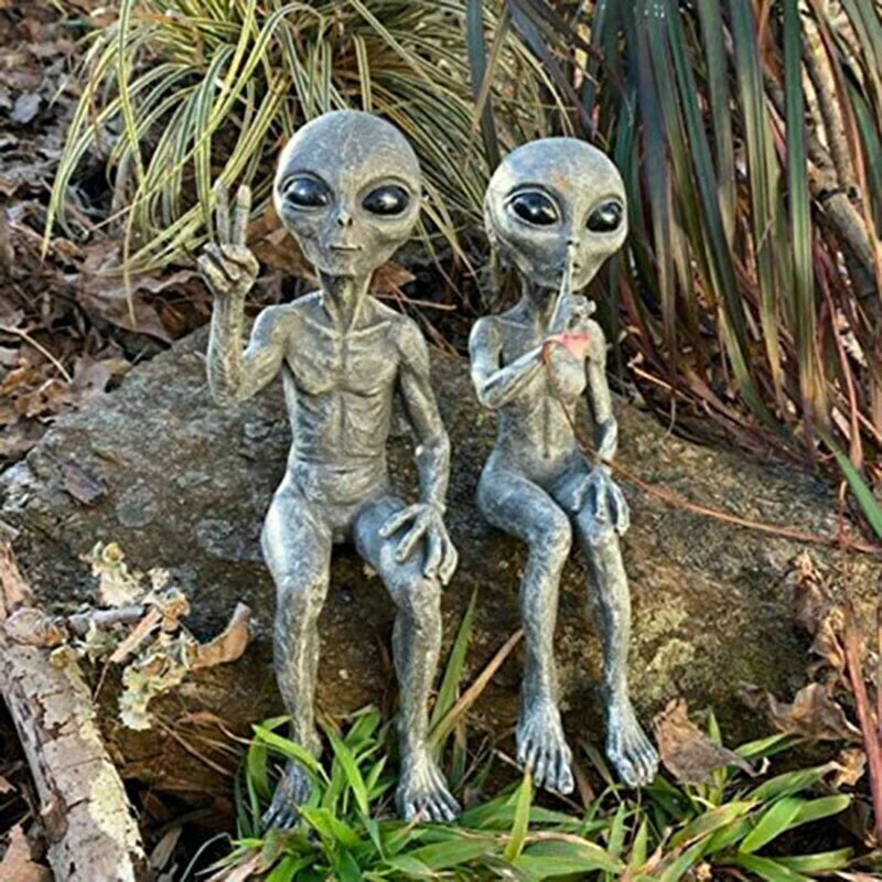 New Outer Space Alien Accessories Statue Martians Garden Figurine Set For Courtyard Ornaments Home Indoor Outdoor Decoration